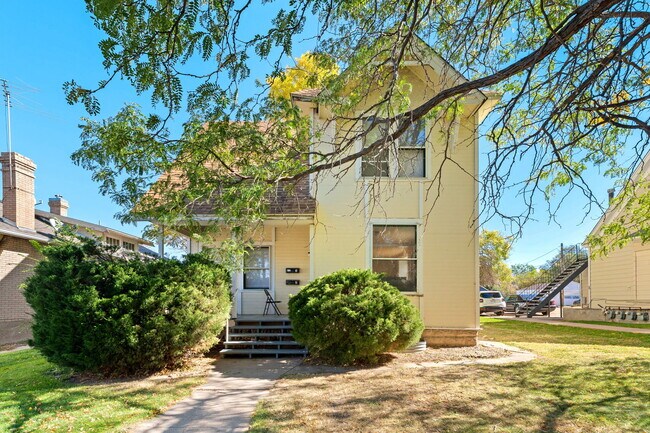 Building Photo - 1820 8th Ave