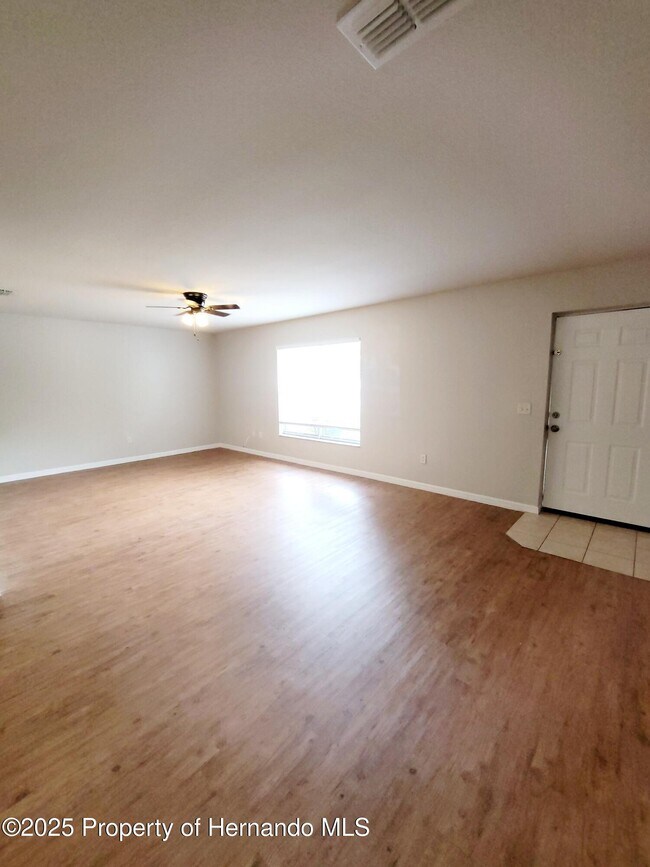 Building Photo - 1163 N Tiger Point