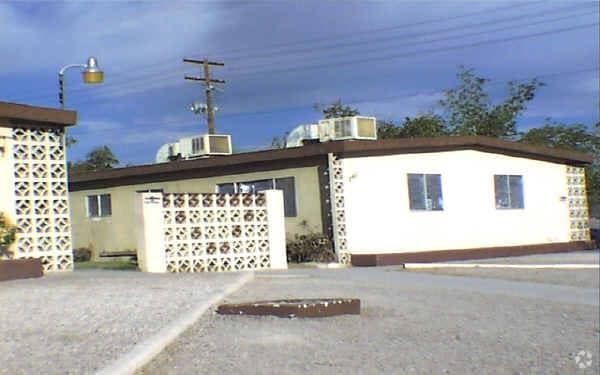 Building Photo - 737 N 10th St