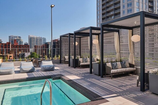 Foto del edificio - 540 N Orleans St