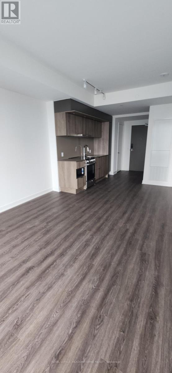 Photo du bâtiment - 448 Burnhamthorpe Rd W