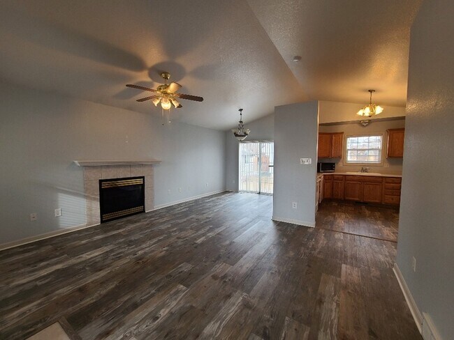 Foto del edificio - 2414 E 11th St