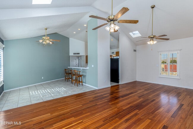 Foto del edificio - 4628 King Arthur Ct
