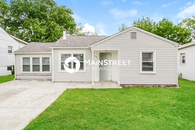 Building Photo - 3 Bedroom Pet-Friendly Home in St. Louis, MO with Main Street Renewal