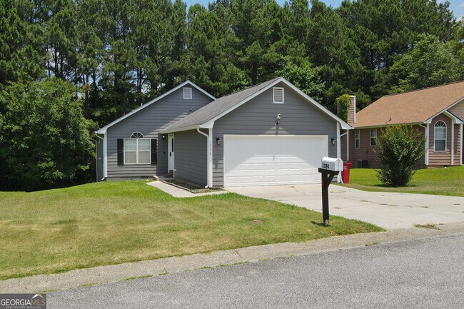 Building Photo - 1324 Avery Dr