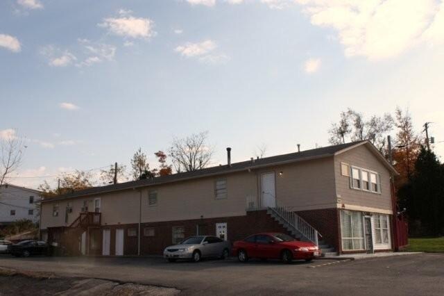 Building Photo - 844 N Dixie Blvd