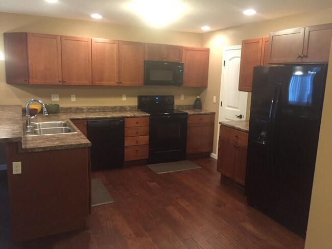 Foto del edificio - 3727 Sandstone Dr