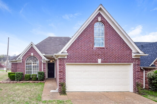 Building Photo - 7248 Bridgefield Dr