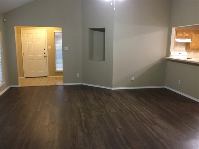 Foto del edificio - 6530 Ithaca Falls