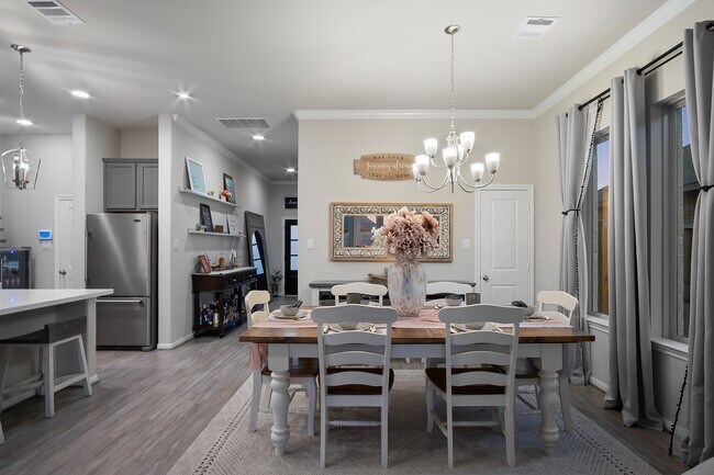 Building Photo - 2603 Ocean Key Dr