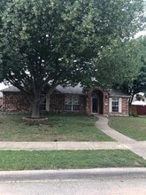 Building Photo - 3708 Alex Ct