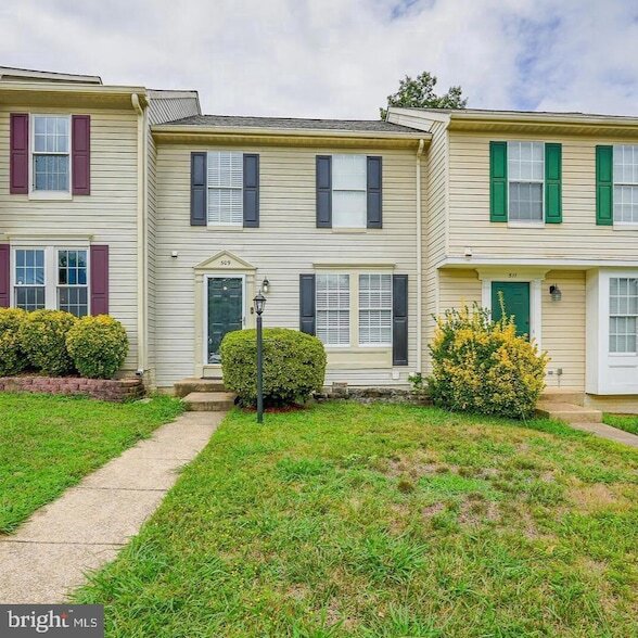 Photo - 509 Sedgwick Court Unit Townhome