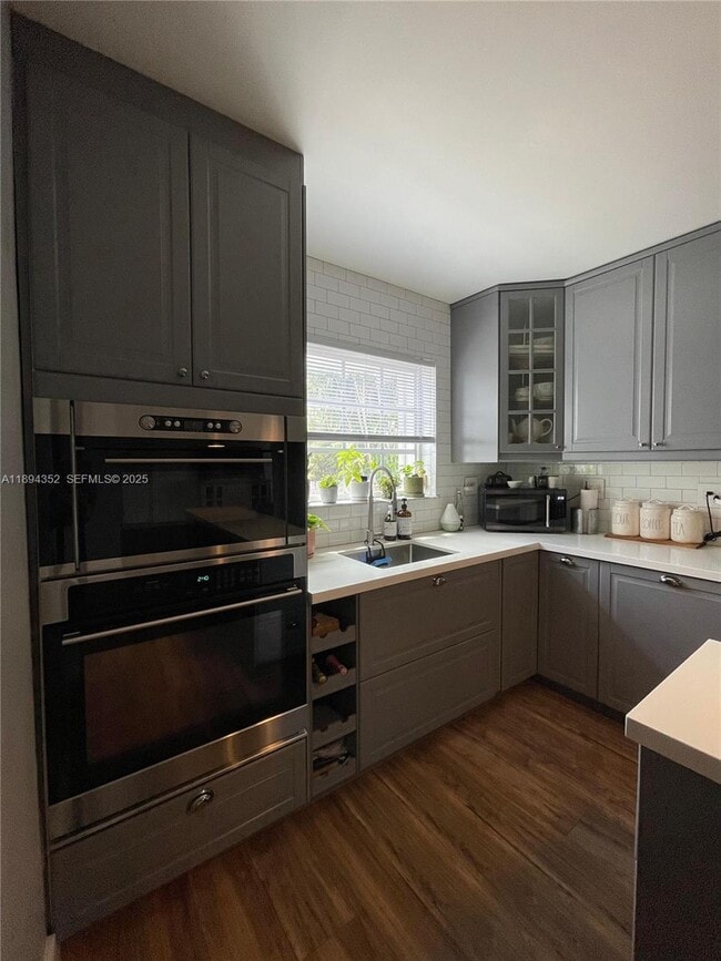 Foto del edificio - 8301 SW 27th Terrace