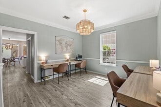 Building Photo - 31 Treescape Cir