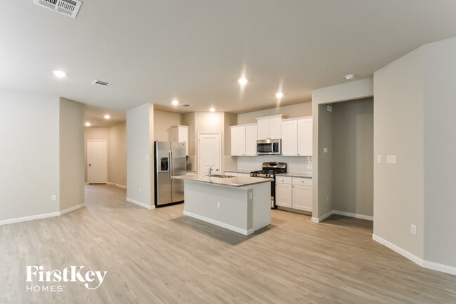 Building Photo - 6620 Hatchery Way