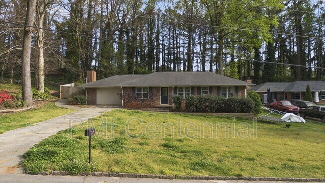 Foto del edificio - 2649 Homeland Dr