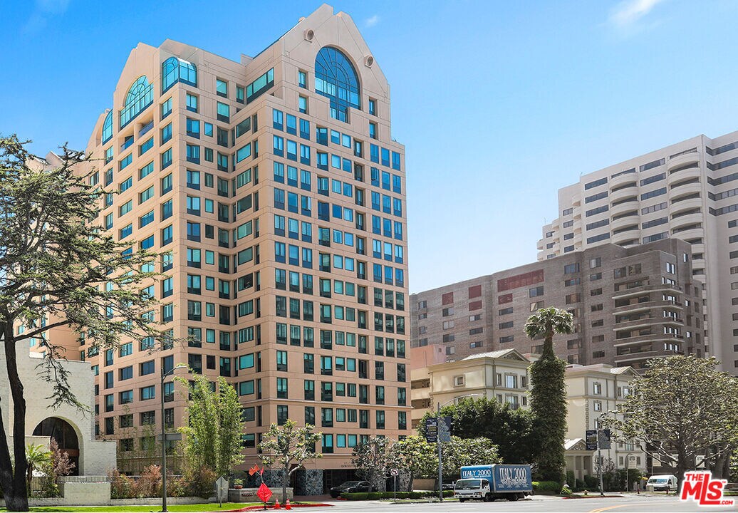 Foto principal - 10520 Wilshire Blvd