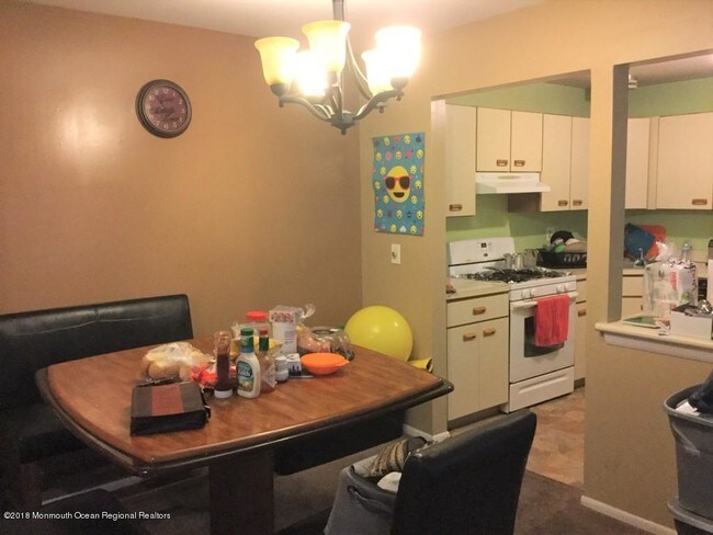 Building Photo - 719 Zlotkin Cir