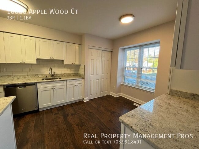 Building Photo - 10080 Apple Wood Ct