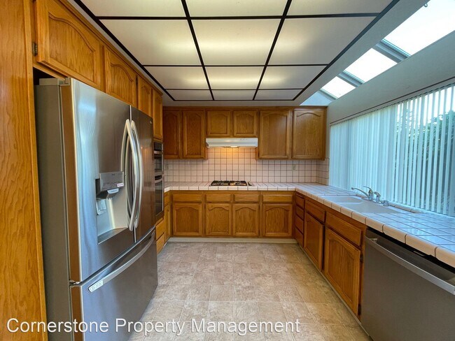 Foto del edificio - 3 br, 2.5 bath House - 1071 Sandalwood Lane