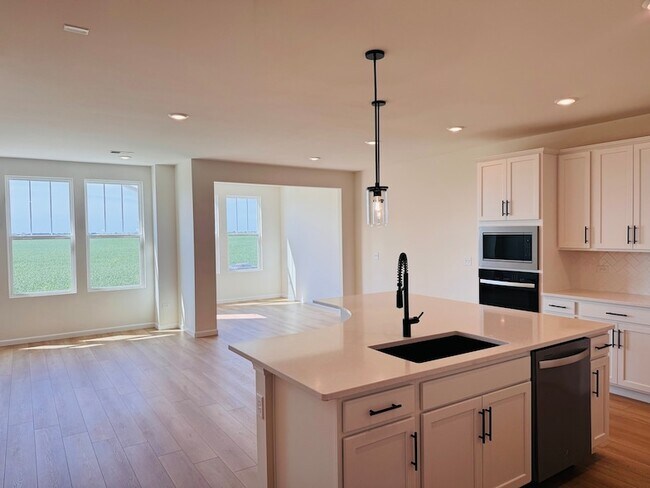 Foto del edificio - 2177 Ryegrass Ln