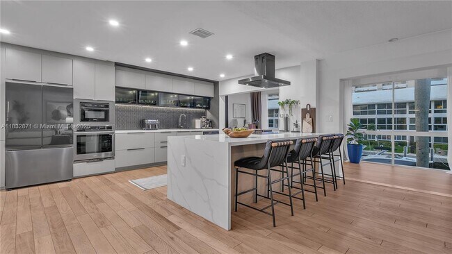Building Photo - 3051 NE 47th Ct