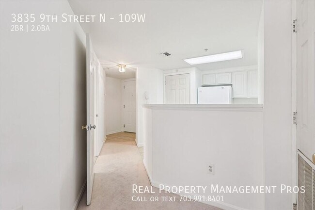 Foto del edificio - 3835 9th St N