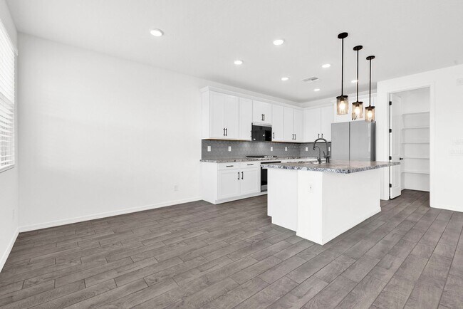 Building Photo - Newly Built 4-bed / 2.5 Bath Home in Quiet...