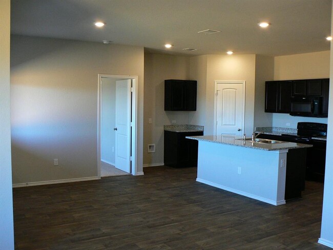 Foto del edificio - 15212 Upland Willow Rd