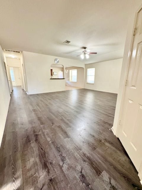 Building Photo - 11124 Friendship Dr