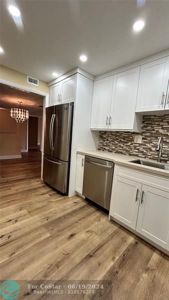 Foto del edificio - 10777 W Sample Rd