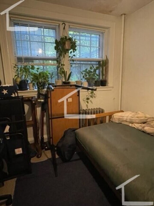 Foto del edificio - 108 Strathmore Rd