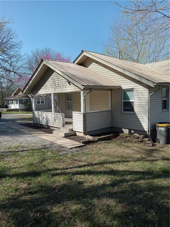 Foto principal - 110 S Centennial Ave