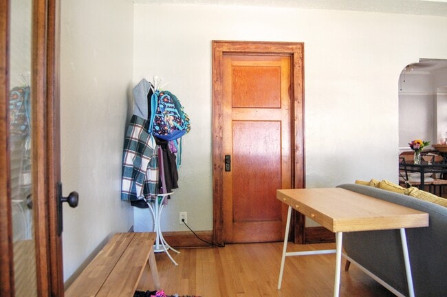 Foto del edificio - 3224 S Springfield Ave