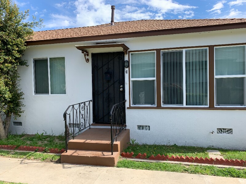 3605 Los Flores Blvd Unit C, Lynwood, CA 90262 Room for Rent in