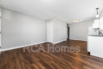 Building Photo - 2435 Shelby St