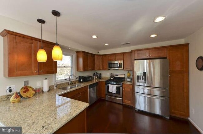 Foto del edificio - 207B Locust St SE