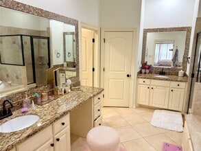 Building Photo - 11206 Mattina Dr