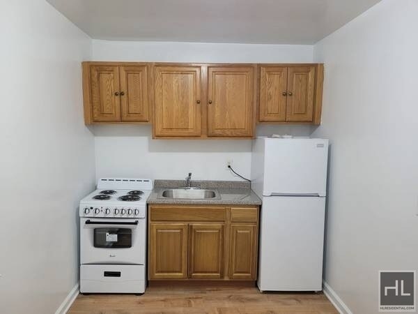 Building Photo - Pelham Rd New Rochelle