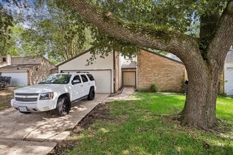 Building Photo - 13115 Ravensway Dr