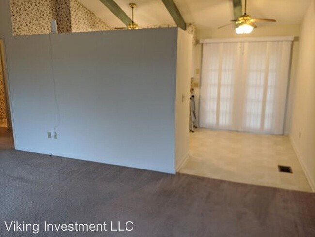 Building Photo - 2 br, 1 bath House - 3600 Gleason Dr #b