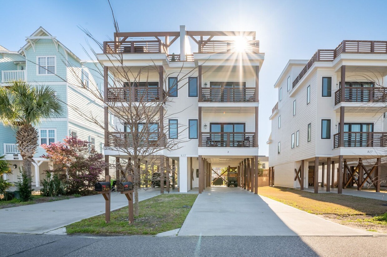 Foto principal - FURNISHED OFF-SEASON MONTHLY RENTAL - AVAI...