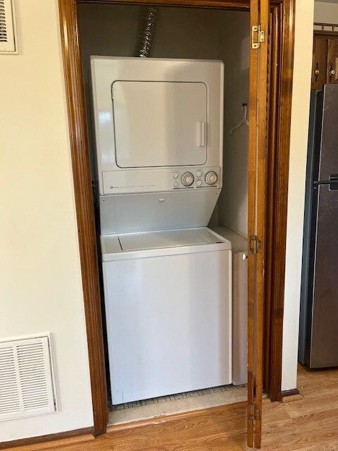 Washer/Dryer - 269 Hurlbert St