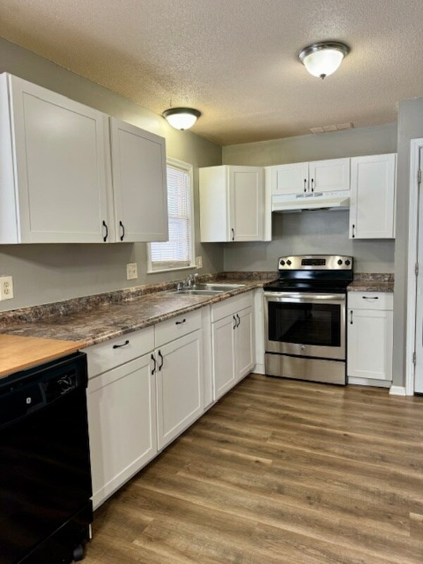 Foto del edificio - 11700 E 56 St