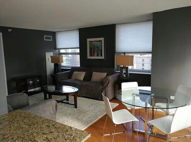 Foto del edificio - 545 N Dearborn St