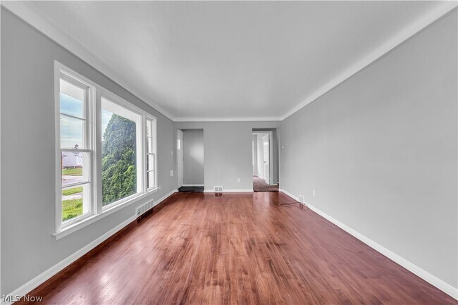 Foto del edificio - 15508 Wingate Rd