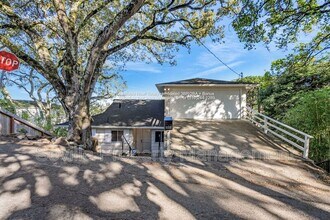 Building Photo - 5945 Girvin Dr
