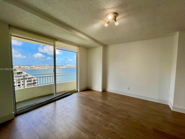 Foto del edificio - 770 Claughton Island Dr