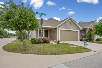 Building Photo - 5800 Marostica Ln