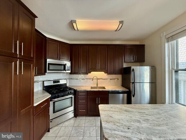 Foto del edificio - 1610 N Broom St